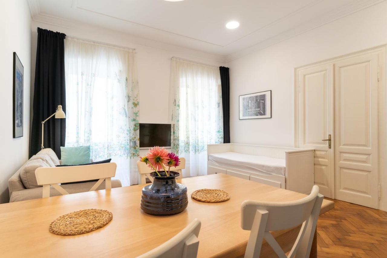 Mimi Carera Apartment & Room Rovinj Buitenkant foto